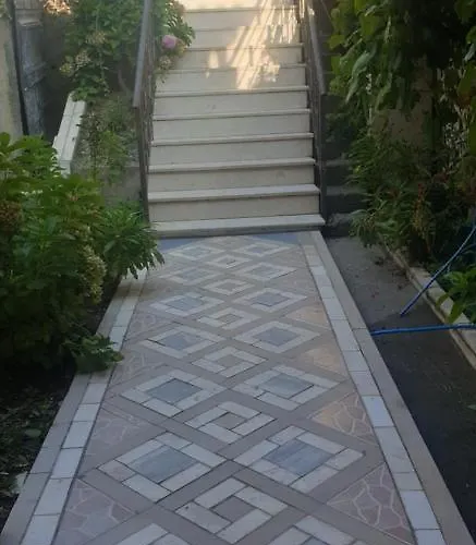 Hills Ferienhaus Vlorë