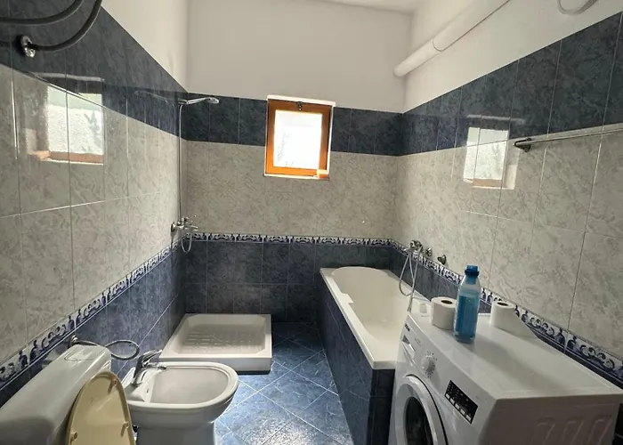 Hills Ferienhaus Vlorë